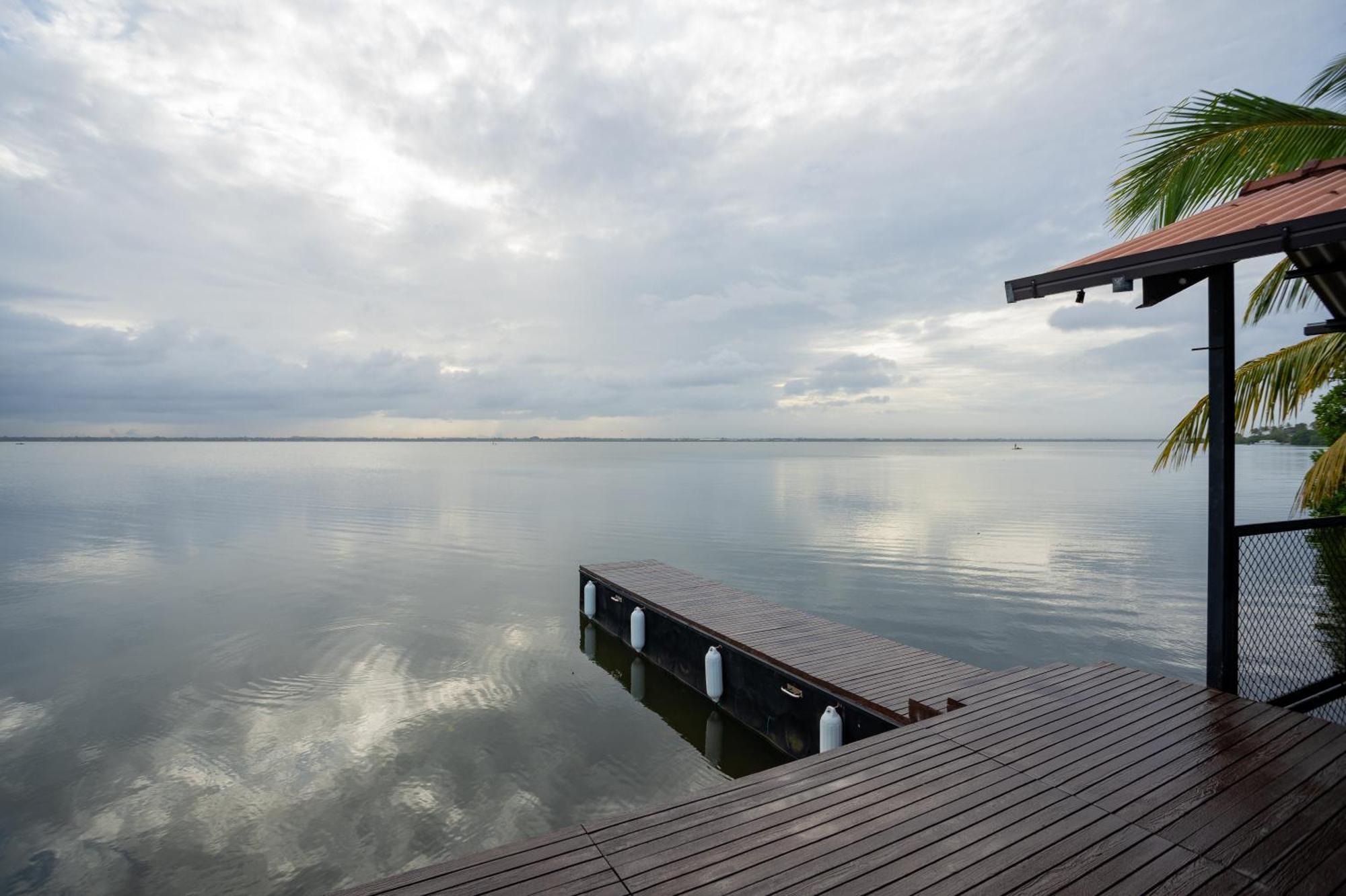 Villa Lagoonscape Negombo Exterior photo